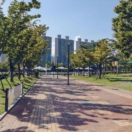 Ramada Encore By Wyndham Busan Haeundae