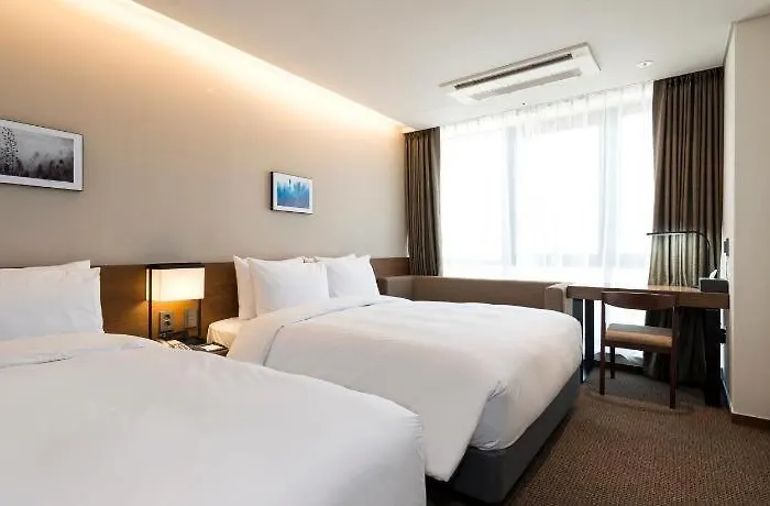 Ramada Encore By Wyndham Haeundae 4* Busan