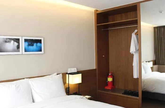 Ramada Encore By Wyndham Haeundae 4*