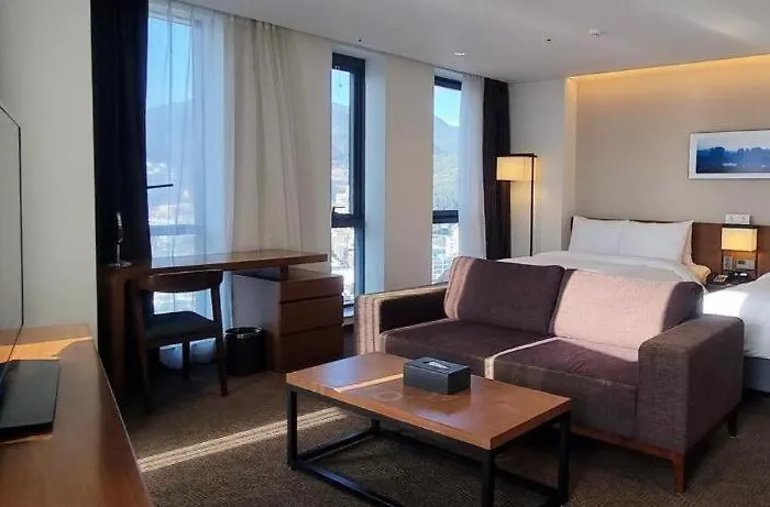Ramada Encore By Wyndham Haeundae 4* Busan